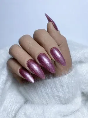 190 - Fall in Love ~ Cateye | Koko & Claire Gel Polish