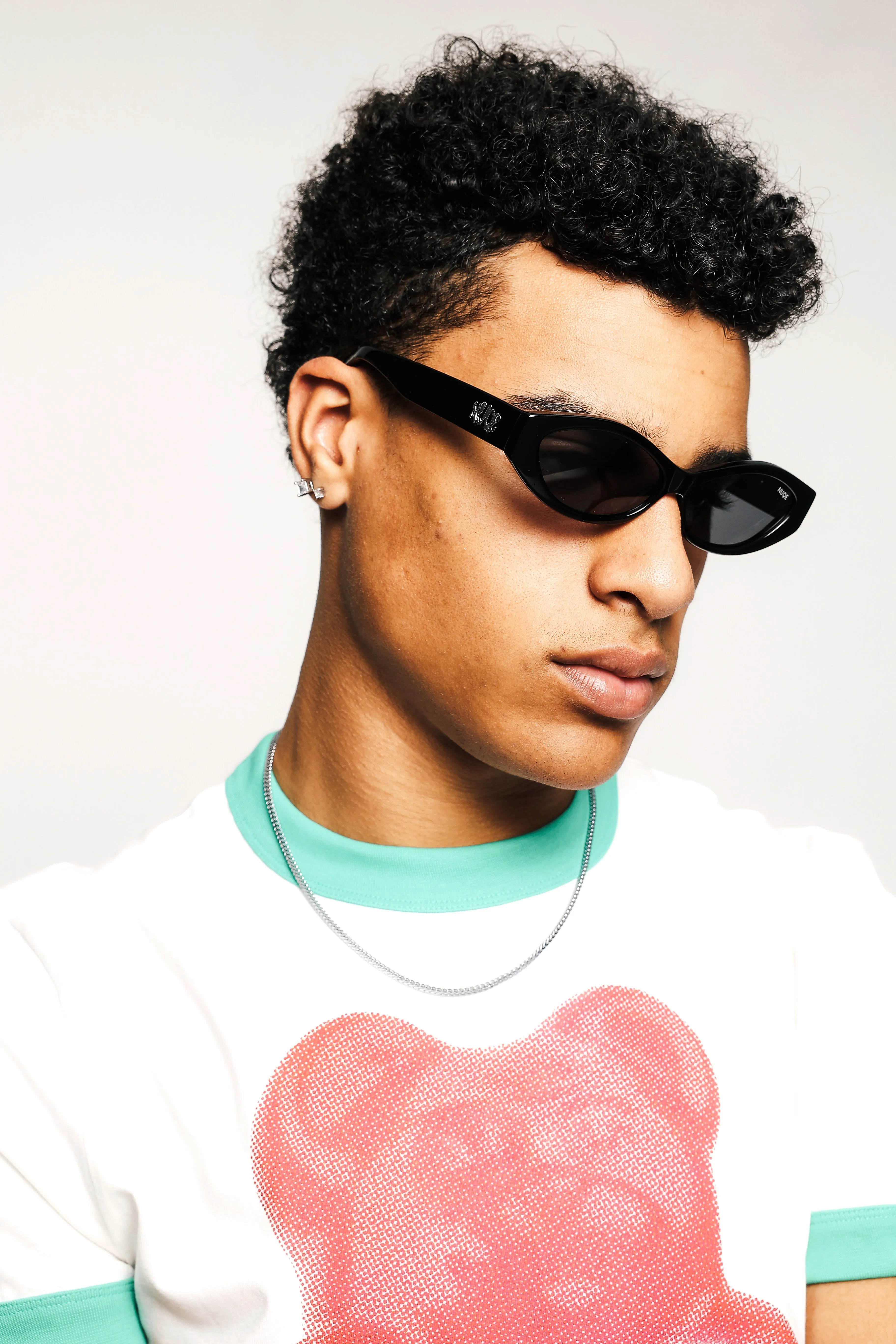 Loiter X Nuqe Ethereal Sunglasses Black/Silver