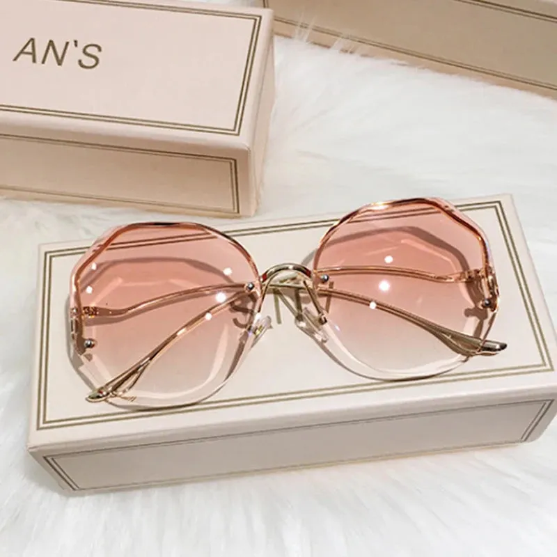 Luxury Round Gradient Sunglasses Women UV400 Metal Temples