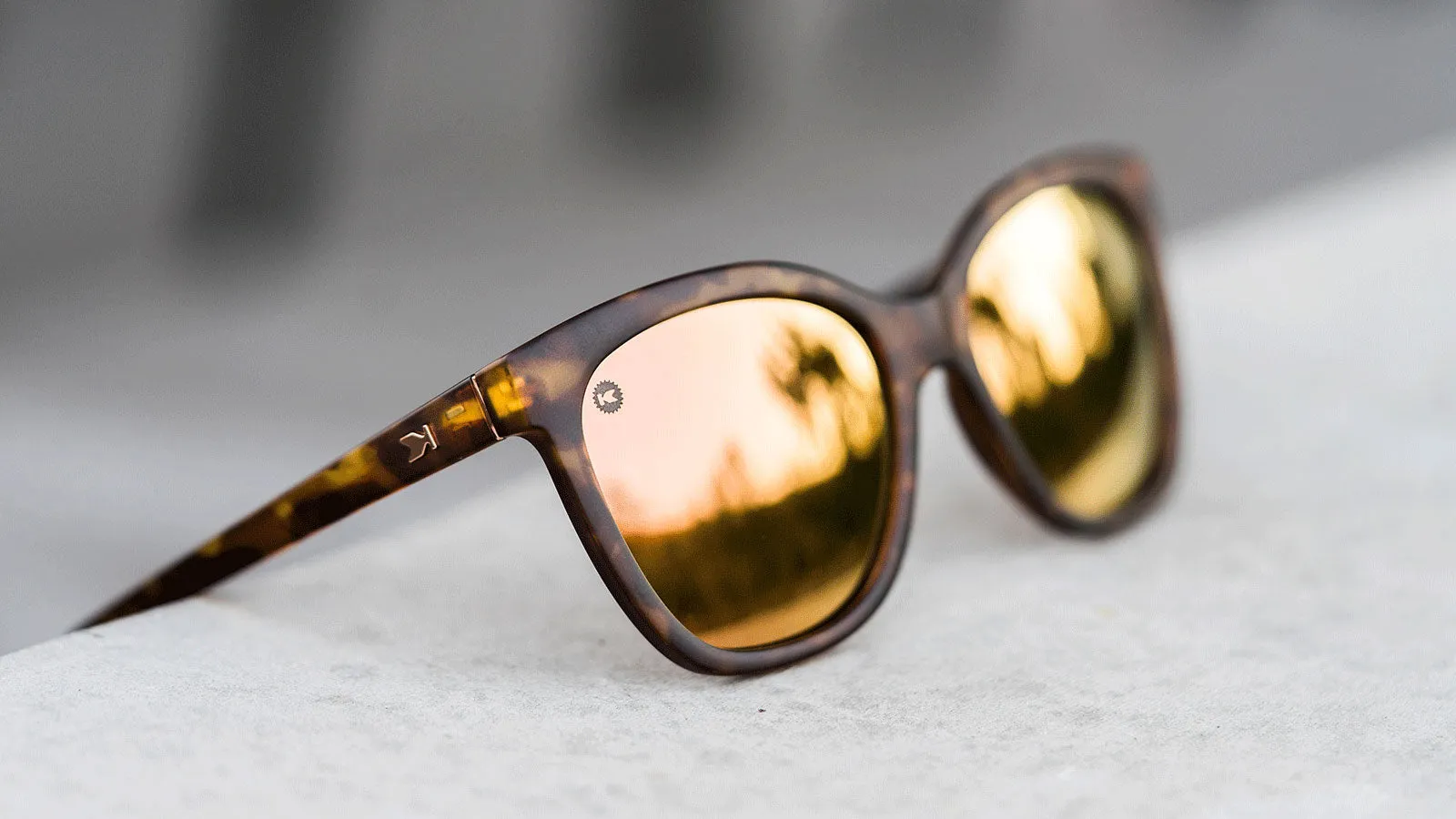 Matte Tortoise Shell / Rose Gold Deja Views