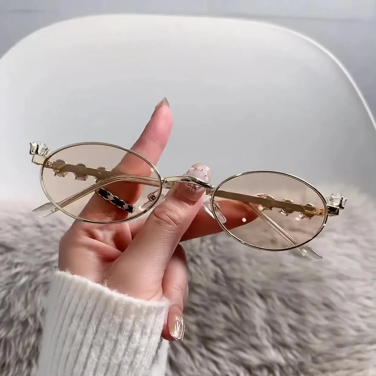New Fashion Diamond Sunglasses Women Small Frame Oval UV400