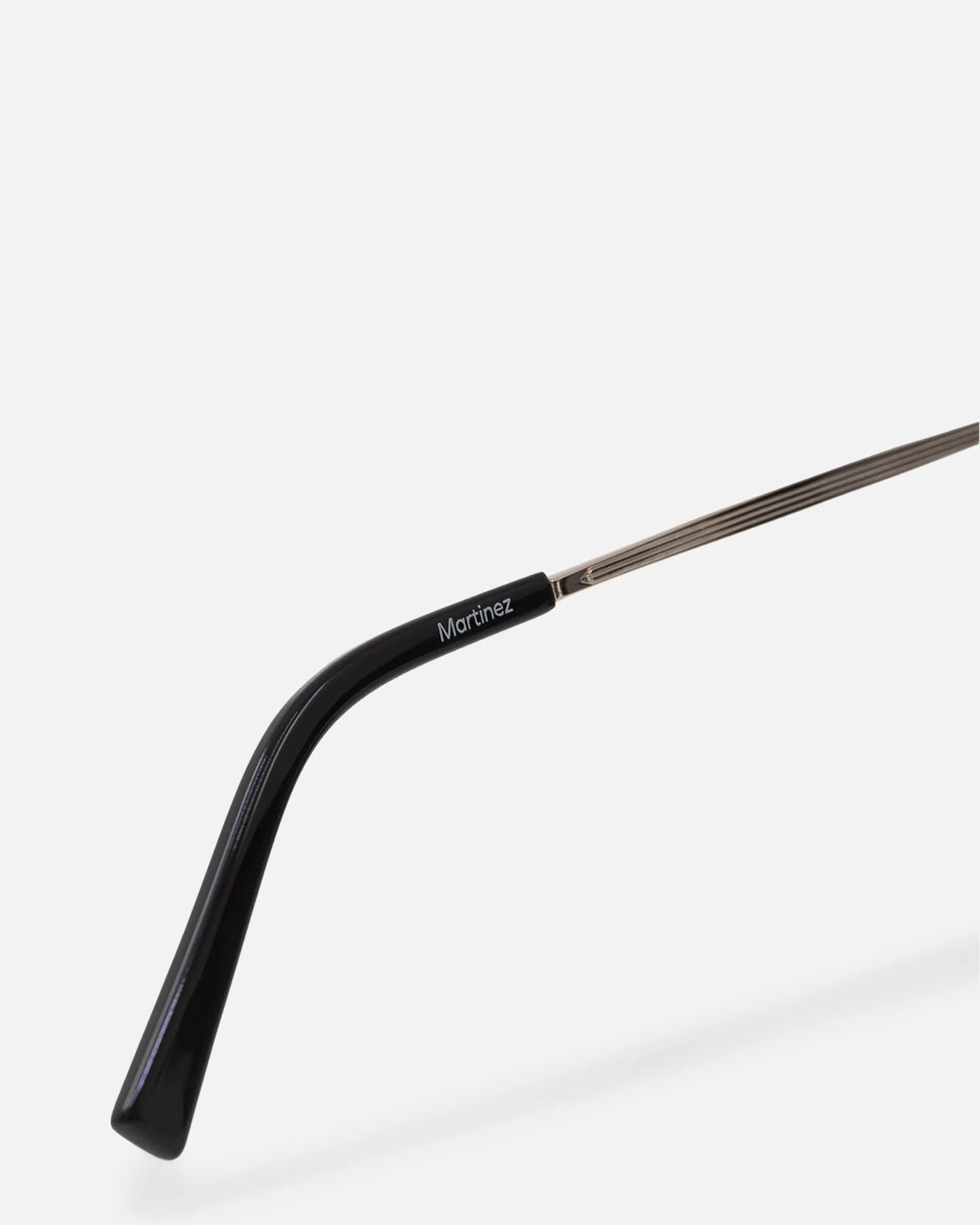Nuqe Martinez Sunglasses Black/Gold