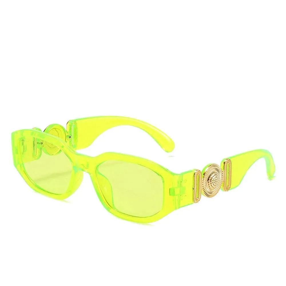Retro Rectangle Sunglasses – Classic Rectangle Design, Gradient UV400 Lenses, Durable Plastic Frame, Comfortable Fit for Both Men and Women.