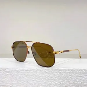 Stylish Luxury Premium Pure Titanium Polygon Rectangle Sungalsses Outdoors Men Women Sunlight Prevention Eyegalsses High Quality