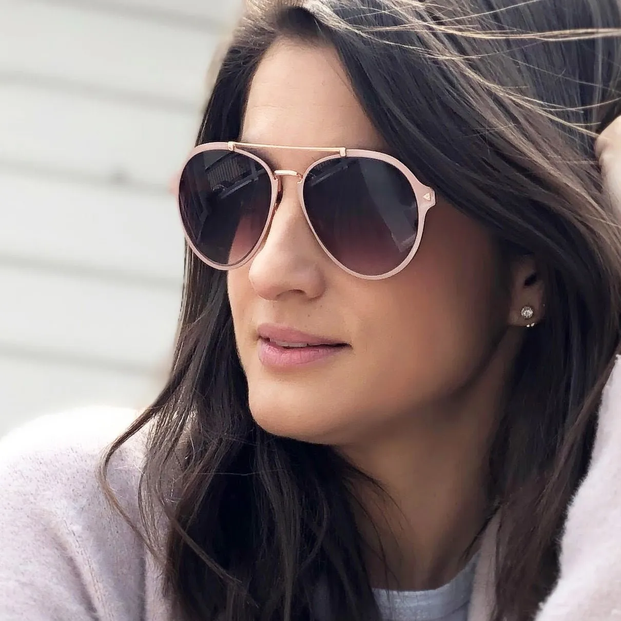 Velvet Eyewear Aviator Medium Sunglass Style Box